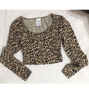 VS PINK Leopard Crop Top